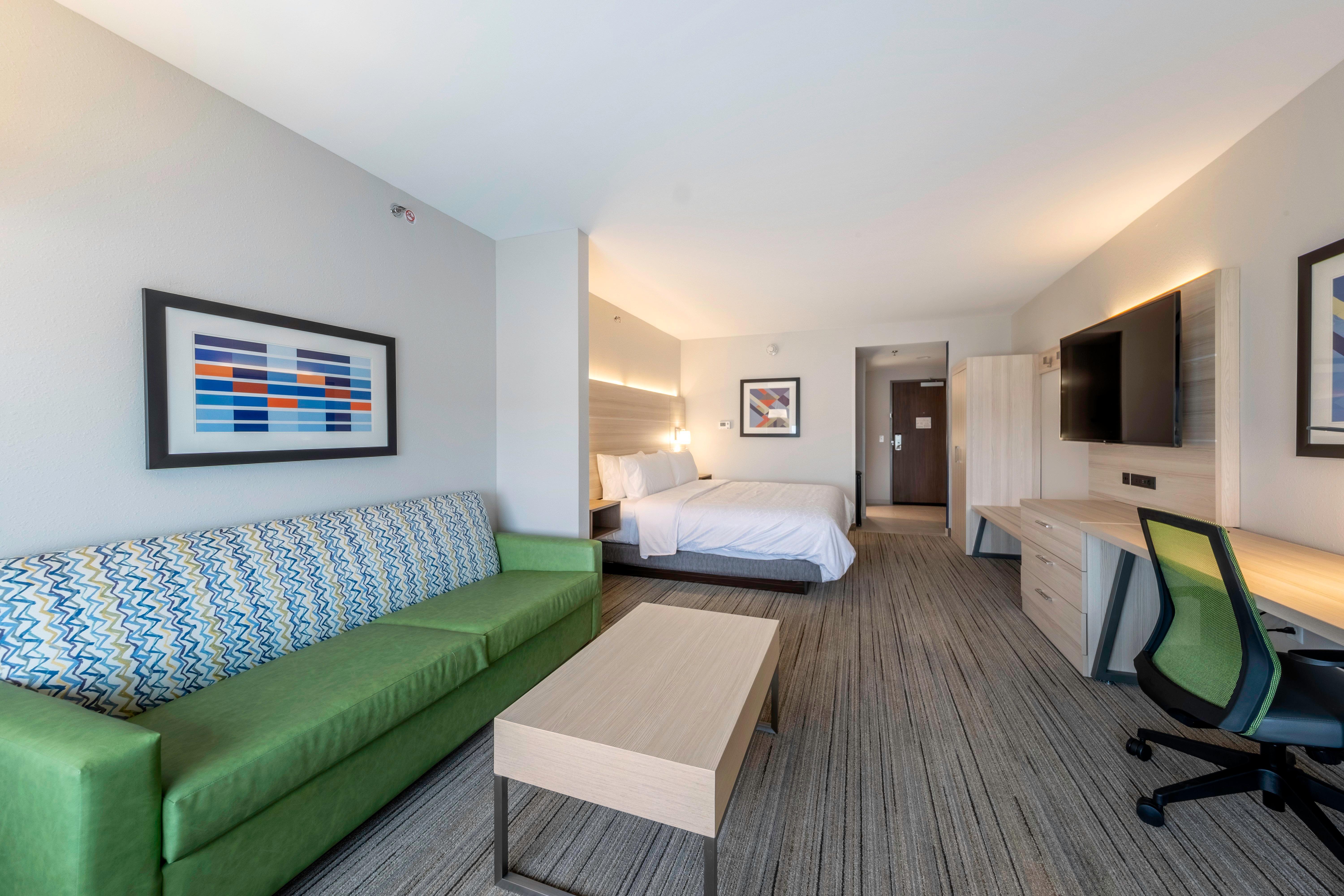 Holiday Inn Express & Suites - Staunton By Ihg Εξωτερικό φωτογραφία